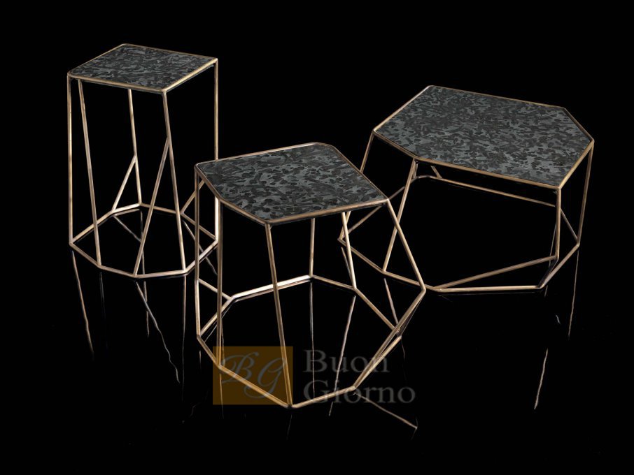 Стол журнальный в современном стиле W-Table