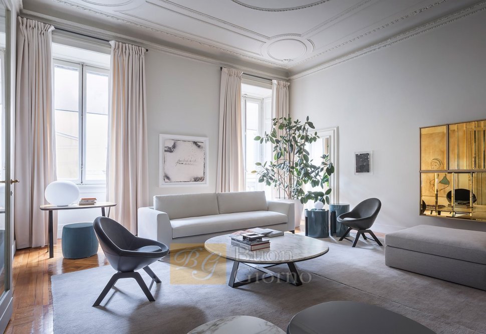 Диван LOUIS UP Meridiani