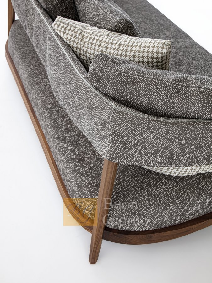 Диван Burton фабрики Frigerio Salotti