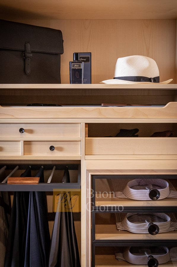 Шкаф Gentleman фабрики Ceccotti Collezioni