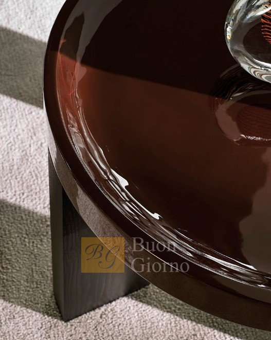 Журнальный столик Louver фабрики Minotti