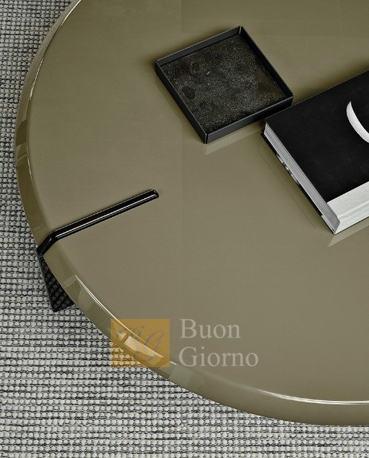 Журнальный столик Keel фабрики Minotti