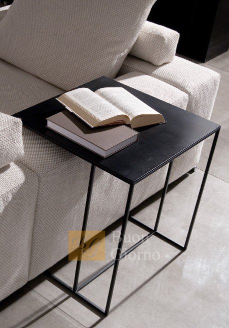 Журнальный столик Leger фабрики Minotti