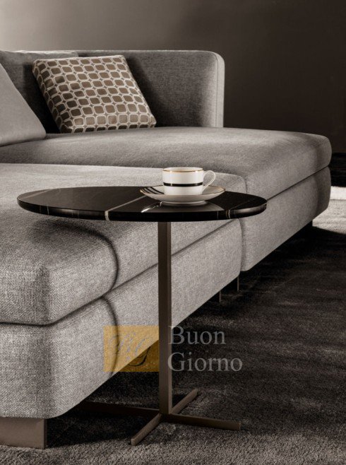 Журнальный столик Joy "Jut Out" фабрики Minotti