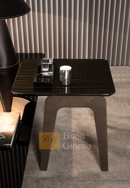 Журнальный столик Kirk "Jut Out Top" фабрики Minotti