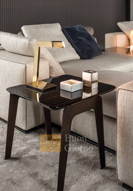 Журнальный столик Kirk "Jut Out Top" фабрики Minotti