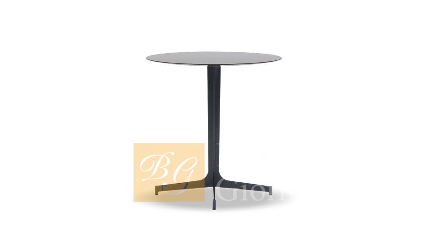 Журнальный столик Clyfford фабрики Minotti