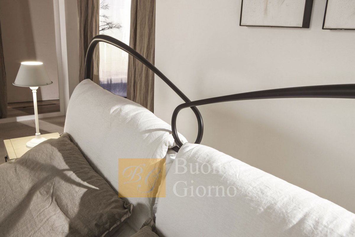 Кровать St. Tropez padded fram фабрики Cantori