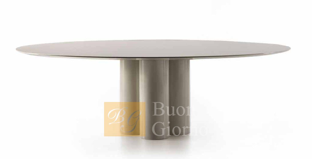 Стол Elly фабрики Frigerio
