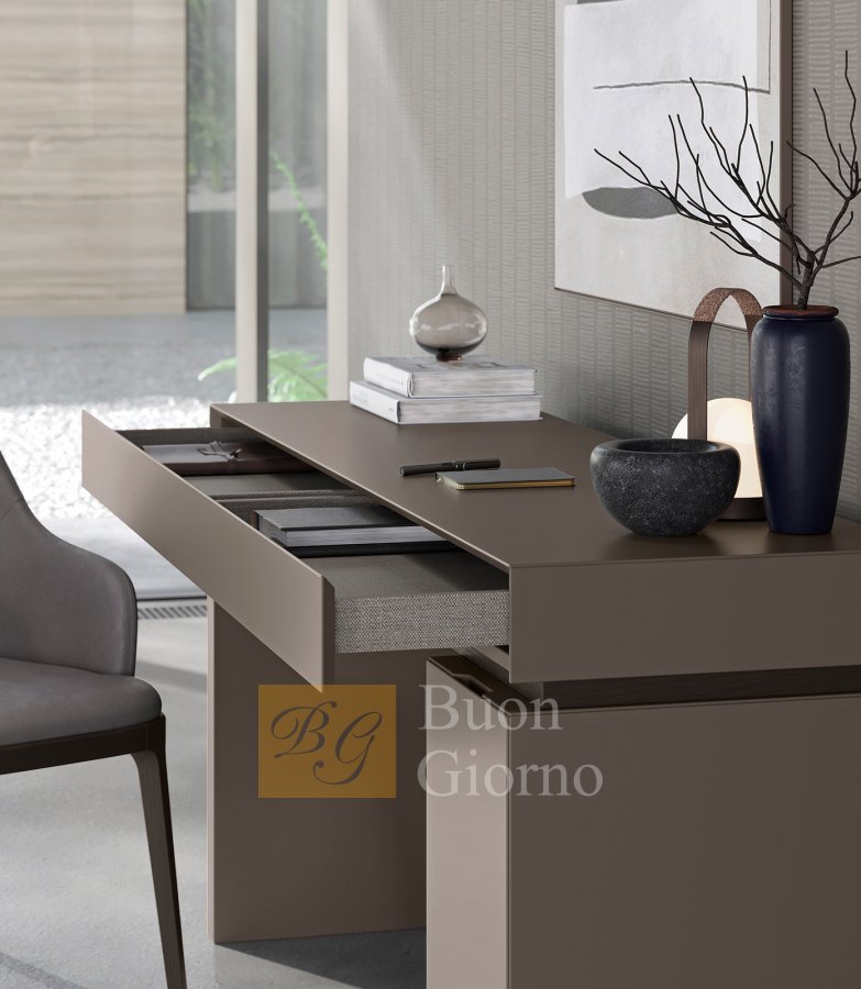 Письменный стол Vanity MVG05 фабрики OLIVIERI