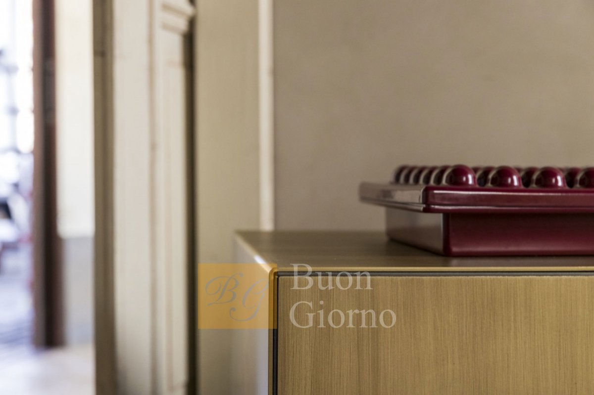 Сервант PARTOUT SIDEBOARD фабрики Mogg