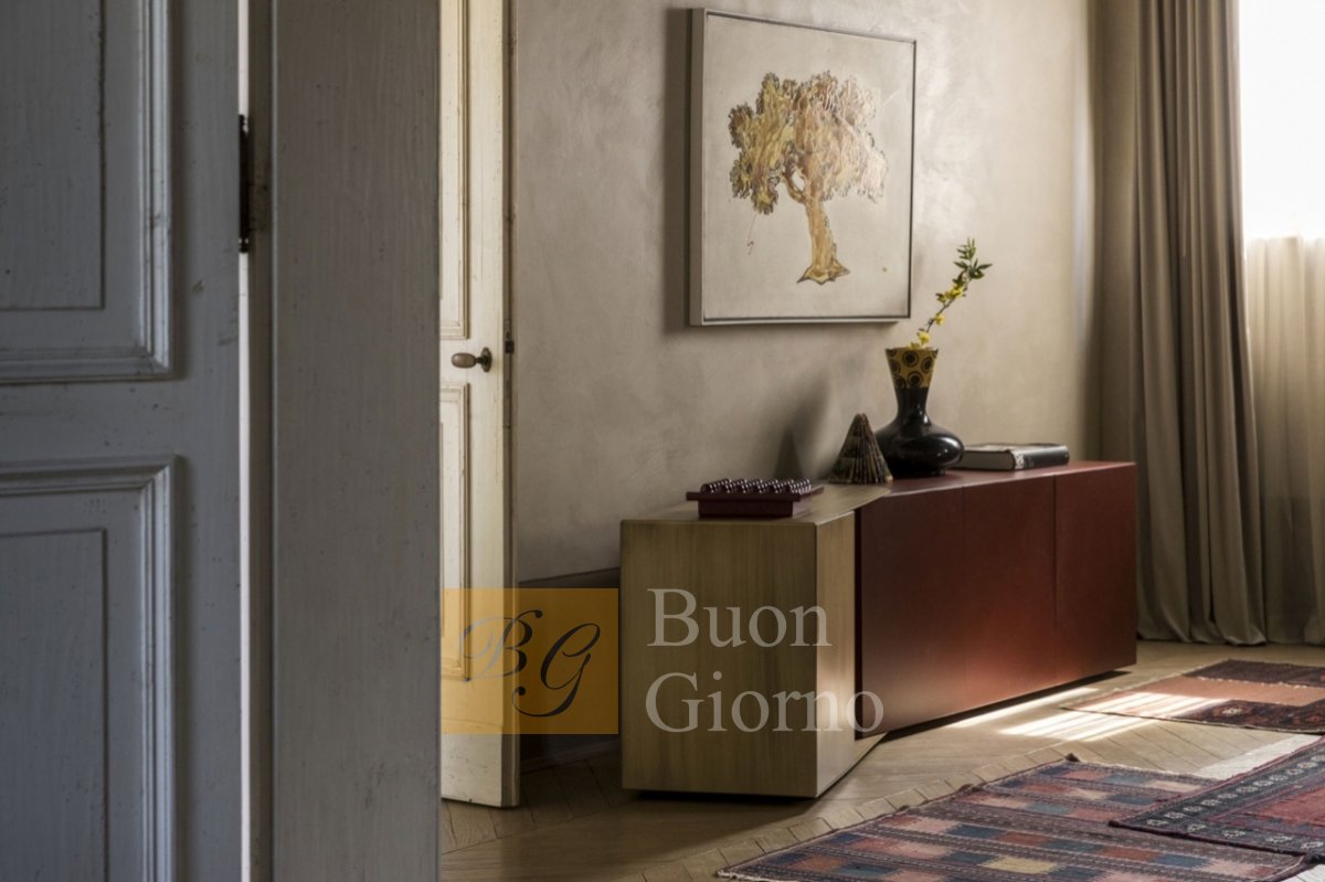 Сервант PARTOUT SIDEBOARD фабрики Mogg
