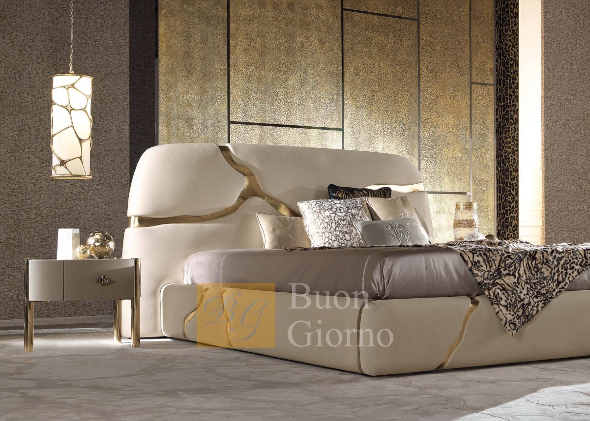 Кровать ELGON фабрики Roberto Cavalli