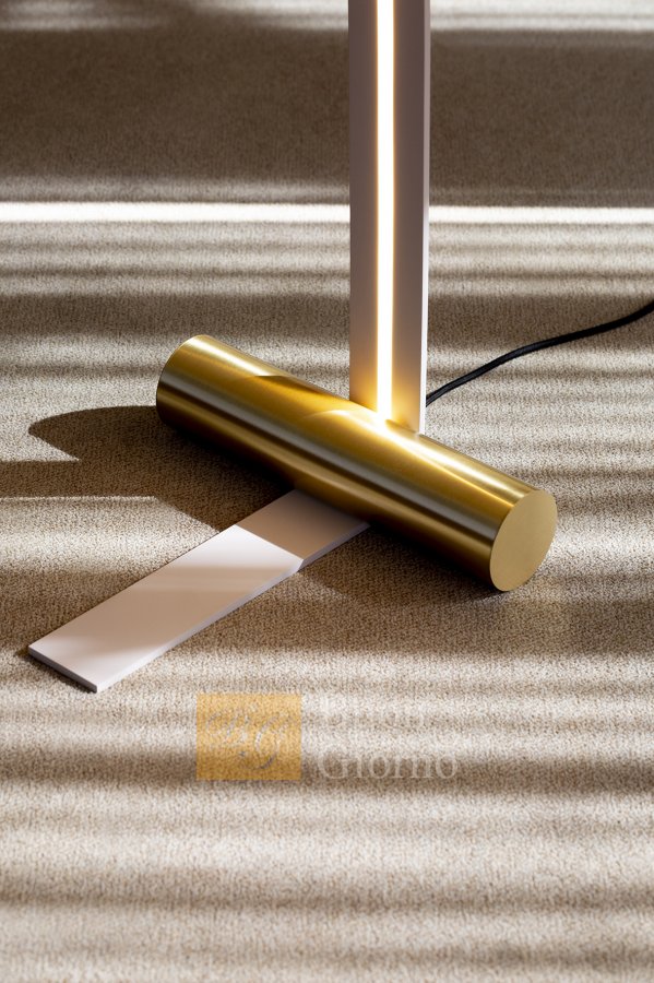 Напольный светильник Nastro 563.64 фабрики Castro Lighting