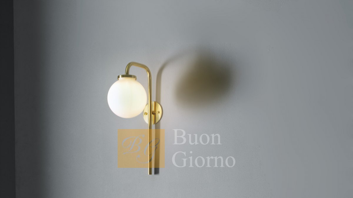 Настенный светильник BIG BULB OPAL фабрики CTO Lighting