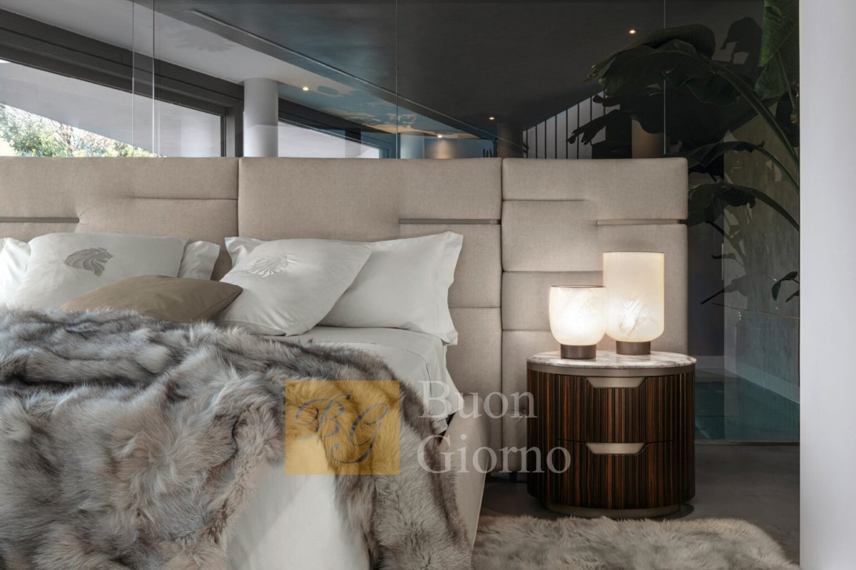 Кровать с широким изголовьем Luxor 9832 + 9836 фабрики Giorgio Collection