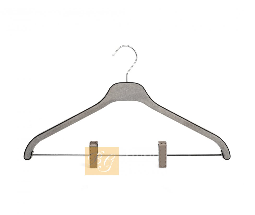 Вешалка для брюк с зажимами Hanger 1063 фабрики Pinetti