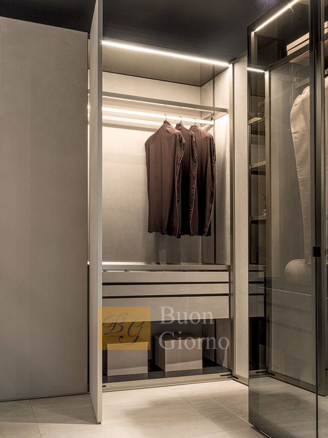 Мебель для гардеробной WALLDRESS фабрики Longhi.