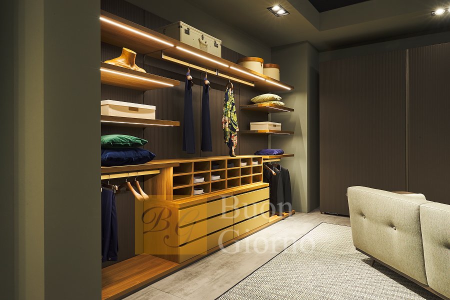 Мебель для гардеробной Cortina фабрики Casa Covre