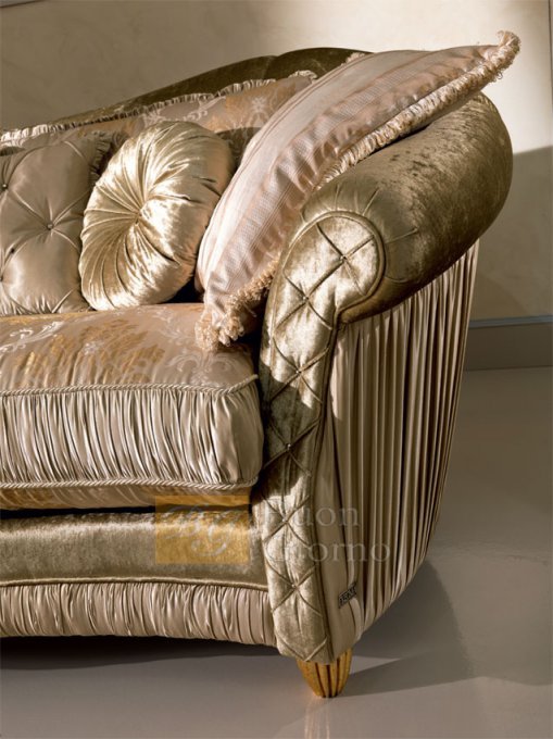 Диван в классическом стиле Amanda