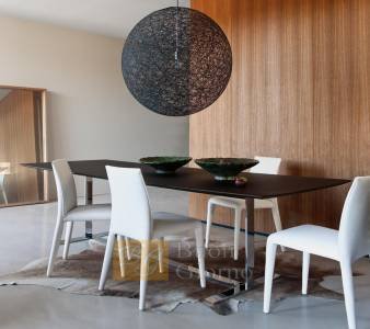 Стол Eileen B&B Italia