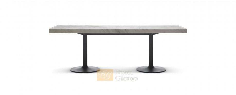 Cтол  LC11-P Cassina