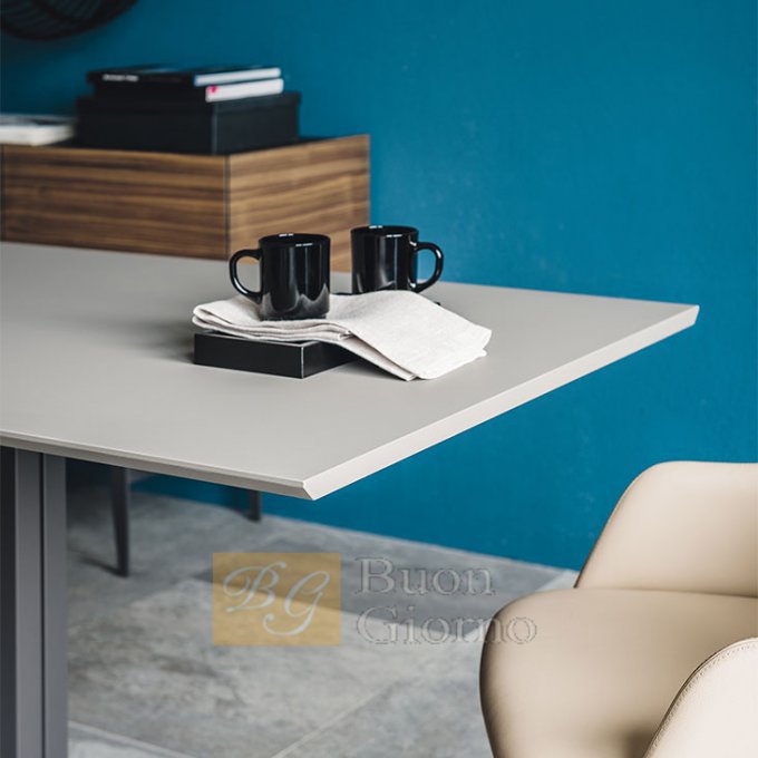 Стол Elvis Cattelan Italia